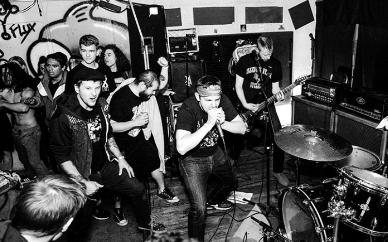 100-thuat-ngu-trong-rap-cuc-chat-nguoi-choi-he-underground-2 Nhạc Underground thường rất kén người nghe