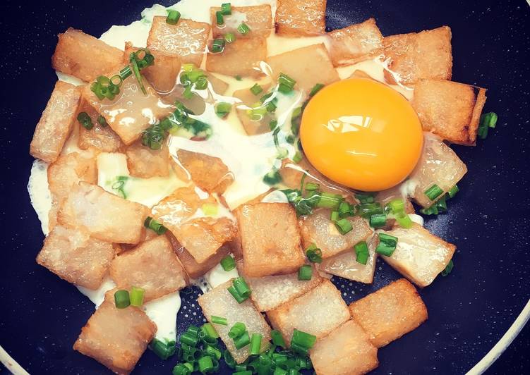 bánh bột năng chiên giòn với trứng bánh bột năng chiên giòn